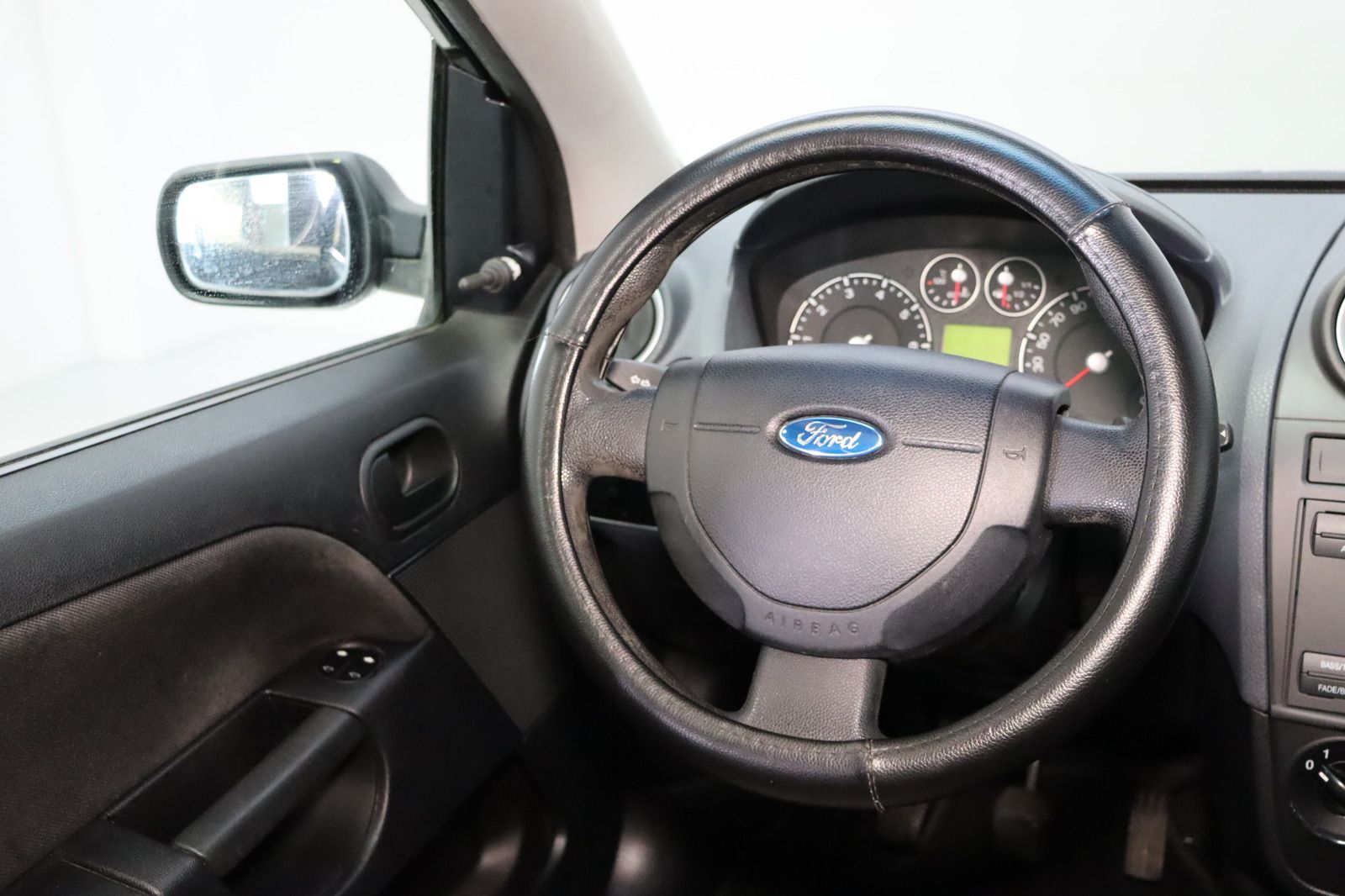 Fahrzeugabbildung Ford Fiesta 1.4 16V * HU/AU bis 07.2025