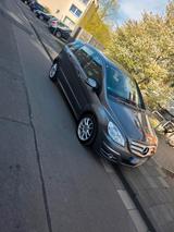 Mercedes-Benz Mercedes B 170 Sport | Renter Fahrzeug mit... - Mercedes-Benz B 170: Kombi