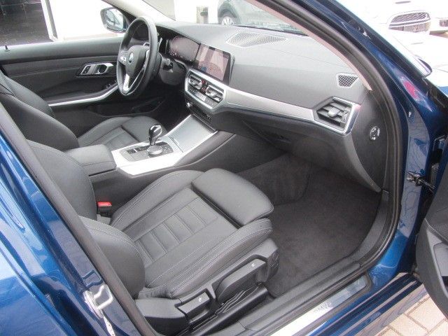 BMW 320d Touring Luxury Line Automatik foto 12