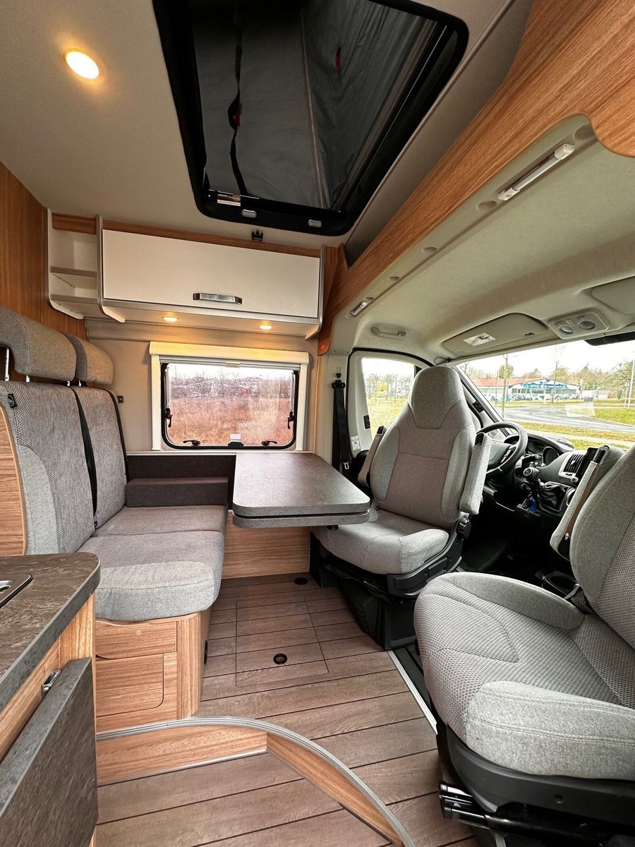 Fahrzeugabbildung Weinsberg CaraBus 600 MQ Aufstelldach ISOFIX Markise