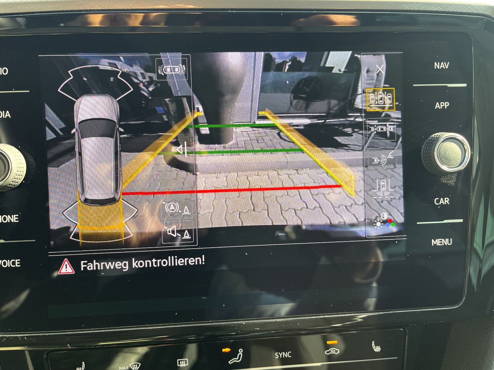 Fahrzeugabbildung Volkswagen Passat Variant Business 2.0 TDI DSG