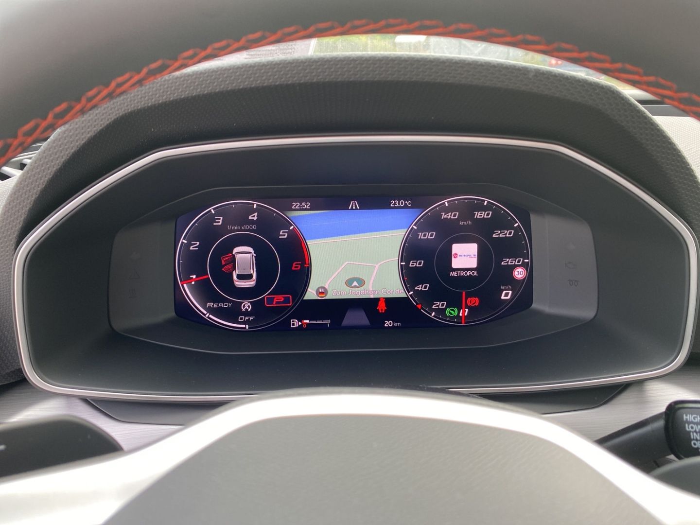 Fahrzeugabbildung SEAT Leon Sportstourer FR 2.0 TDI EU6d *Navi *digital