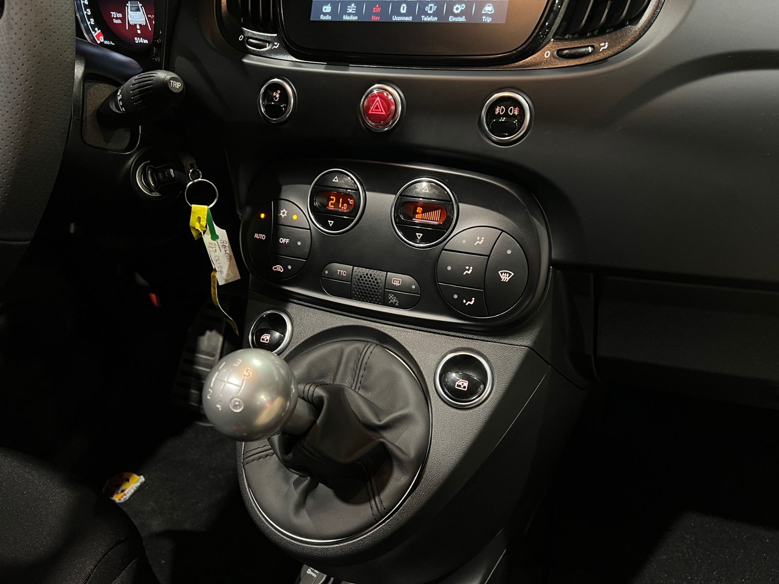 Fahrzeugabbildung Abarth 595C T-Jet KLIMA NAV DAB PDC ALU