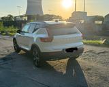 Volvo XC40 D4 AWD R Design Geartronic R Design PANO - Volvo XC40 von privat