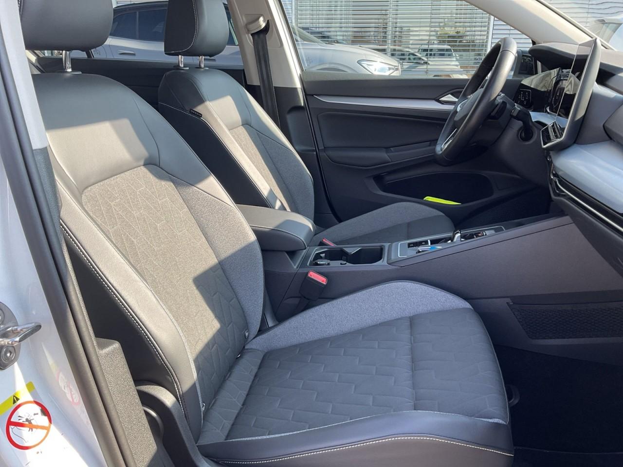 Volkswagen Golf VIII GOAL 1.5 eTSI OPF, DSG, Navi, LED-Plus, миниатюра 10