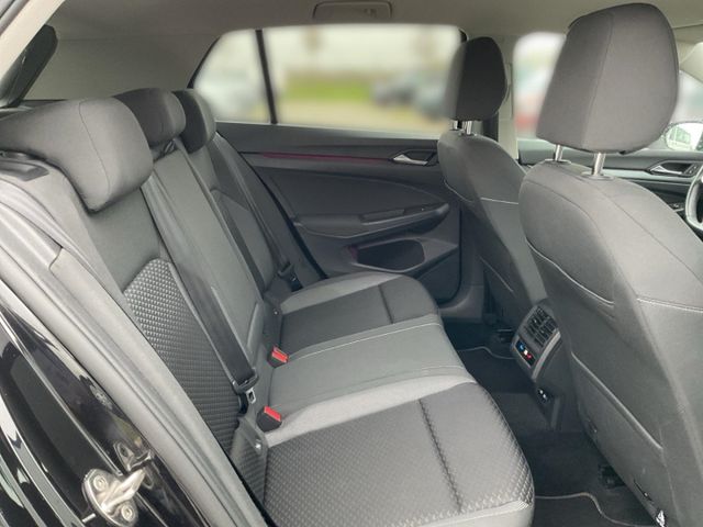 Golf 8 VIII Active 1.5 eTSI AHK-klappbar Navi Ap