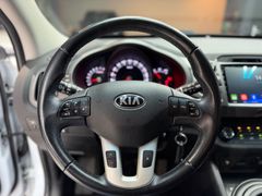 KIA Sportage Attract 2WD*KLIMA*KAMERA*SHZ*NAVI*TOP KIA Sportage Attract 2WD*KLIMA*KAMERA*SHZ*NAVI*TOP