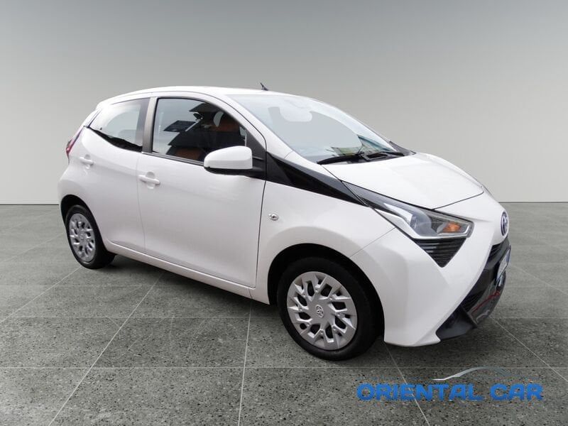 Image of Toyota Aygo (X)