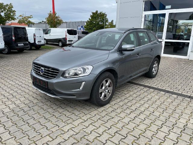 Volvo XC60 Momentum 2WD
