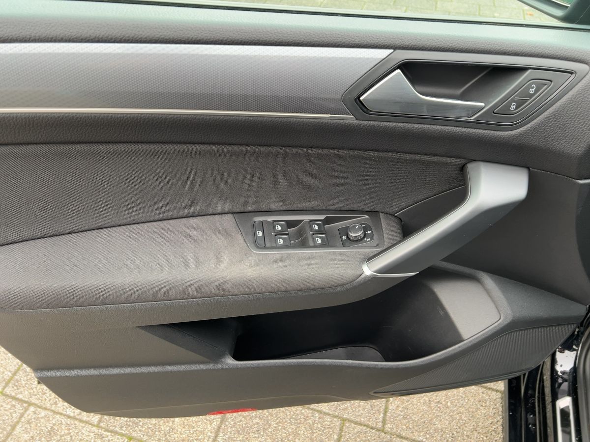Volkswagen Touran - Bild 17