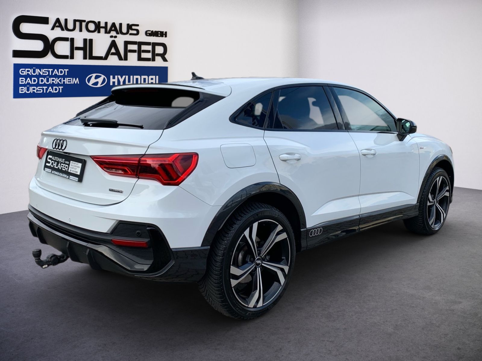 Fahrzeugabbildung Audi Q3 Sportback 45 2.0 TFSI quattro S line Aut.