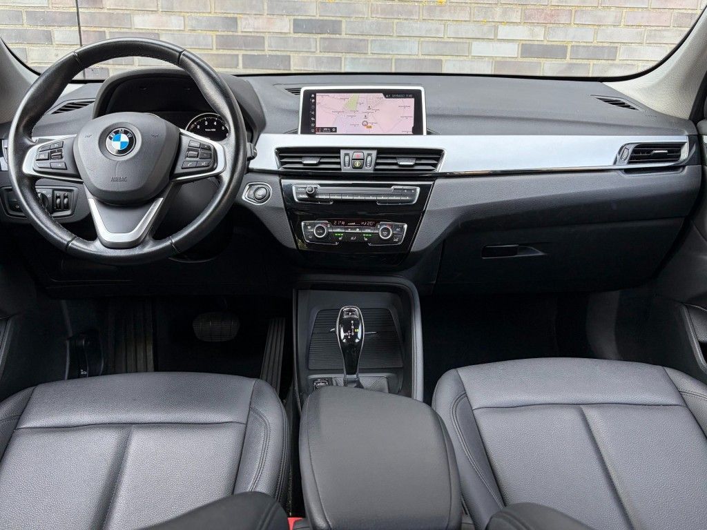 BMW X1 SDRIVE18I - AHK - SENSATEC - NAVI - LM. ALLSE imagem 2