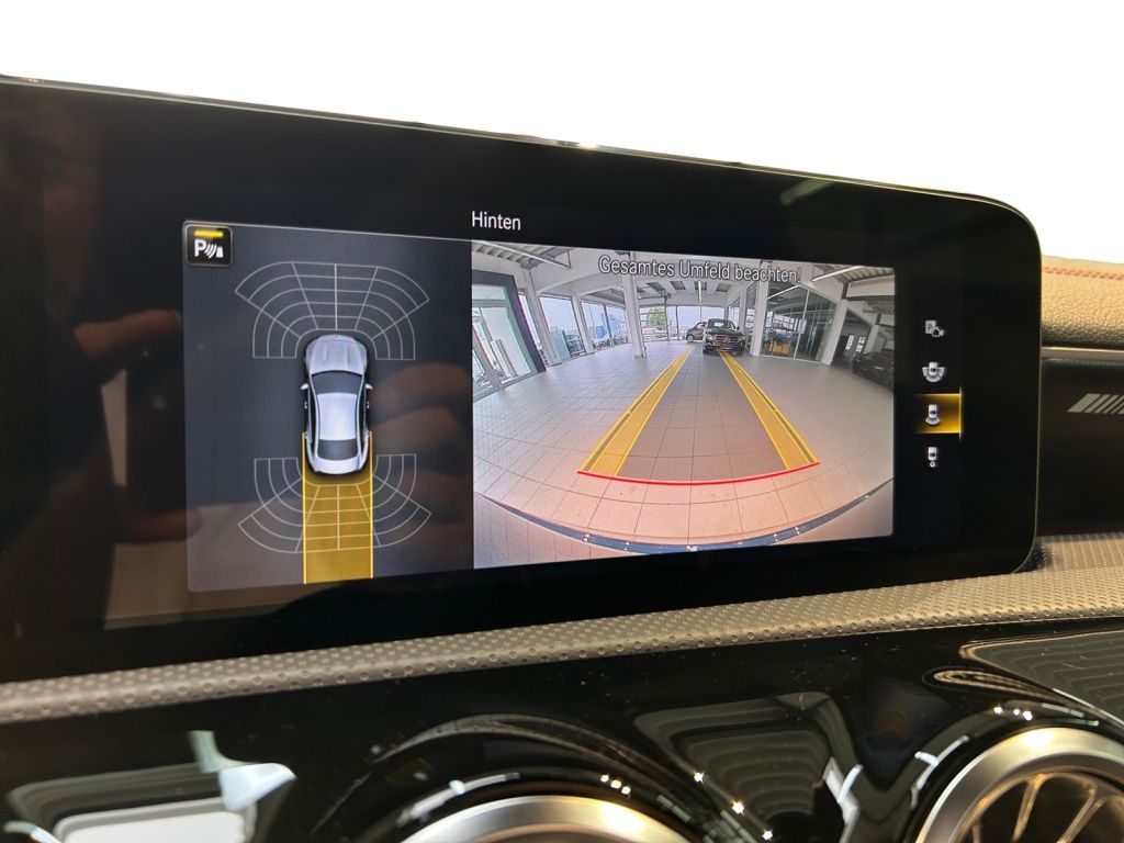 Mercedes-Benz AMG CLA 35 4matic Coupe AMG MBUX MBeam AHK Pano foto 16