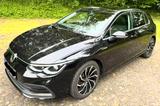 Volkswagen Golf VIII 1.5 TSI ACT First Edition - Volkswagen Golf: Schwarz, Edition
