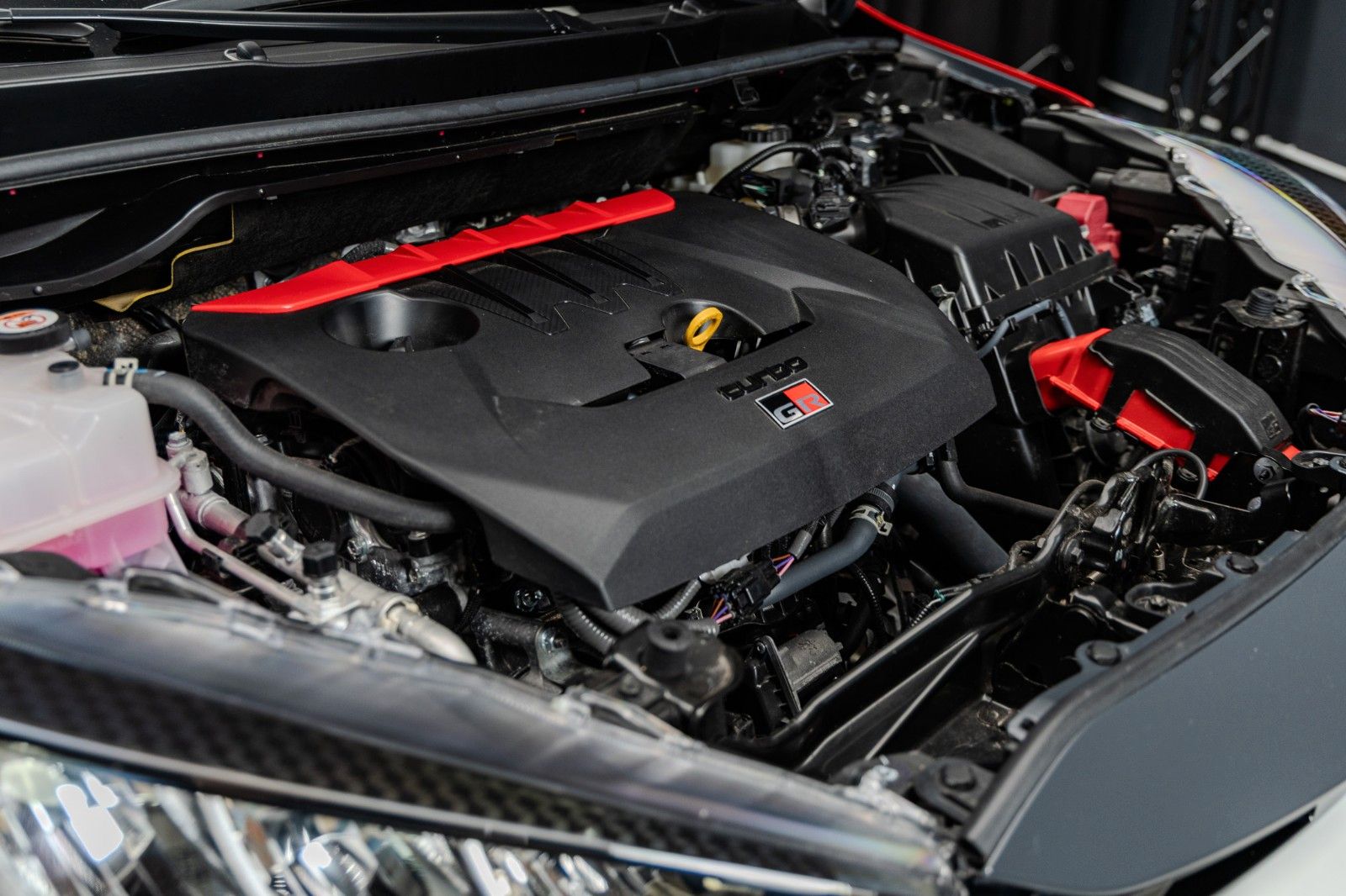 Fahrzeugabbildung Toyota Yaris 1.6-l-Turbo GR Rovanperä Edition