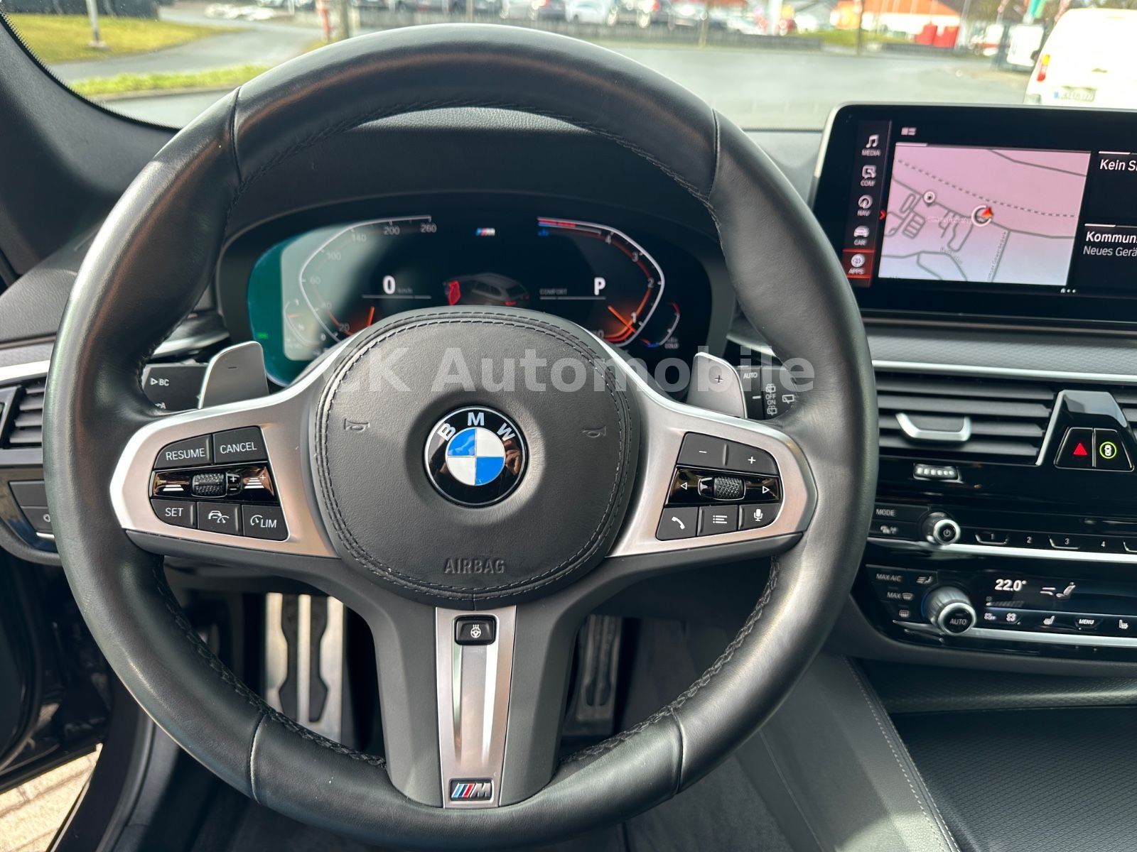 Fahrzeugabbildung BMW 520dxDrive Touring M-Sport/Laser/Head-Up/ACC/AHK