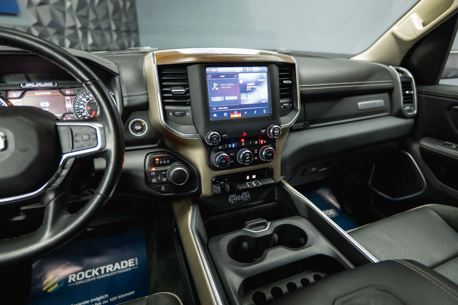 Fahrzeugabbildung Dodge RAM 5.7 V8 HEMI 4x4 Night LARAMIE LONGBED 19%