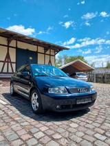 Audi A3  1,6  AUTOMATIK* NEUE TÜV - gebrauchte Audi A3 aus dem Jahr 2001