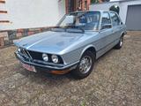 BMW 518 - BMW 518 mit Benzin-Antrieb: Limousine