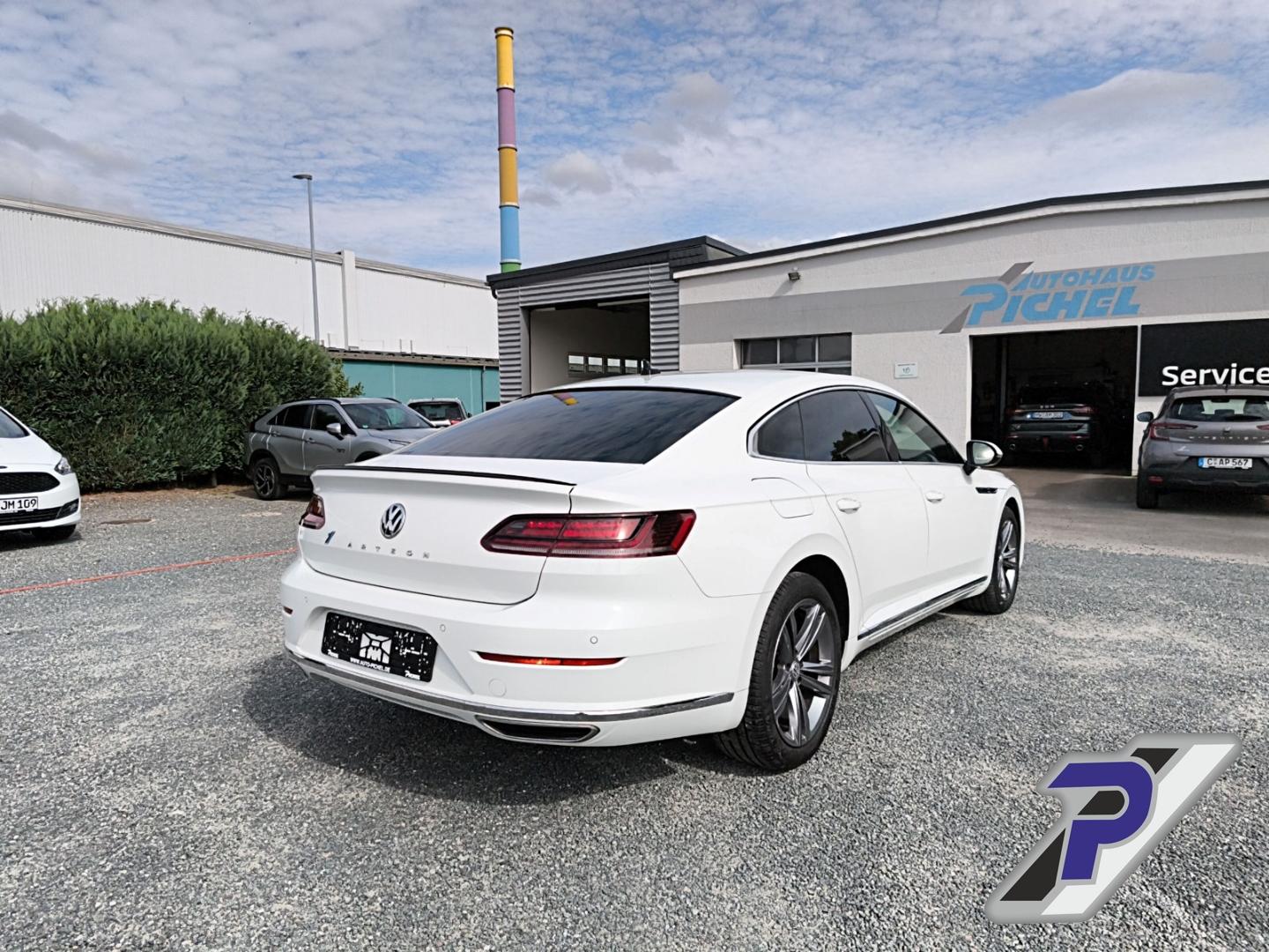 Volkswagen Arteon R-Line AHK+LED-LICHT+NAVI+3-ZONEN-KLIMA