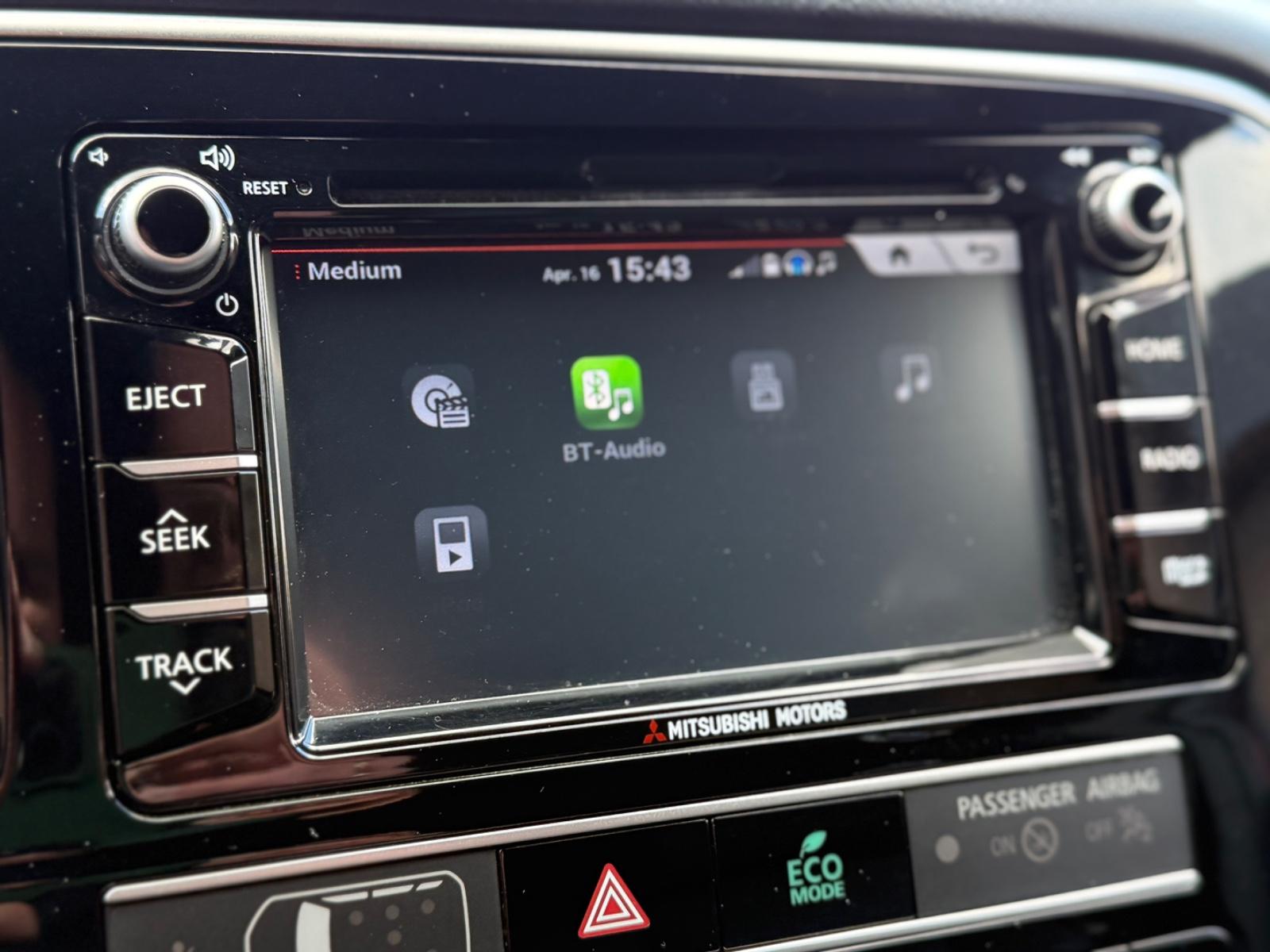 Mitsubishi Outlander 2.0CVT Active+ I LED I KAM I AHK