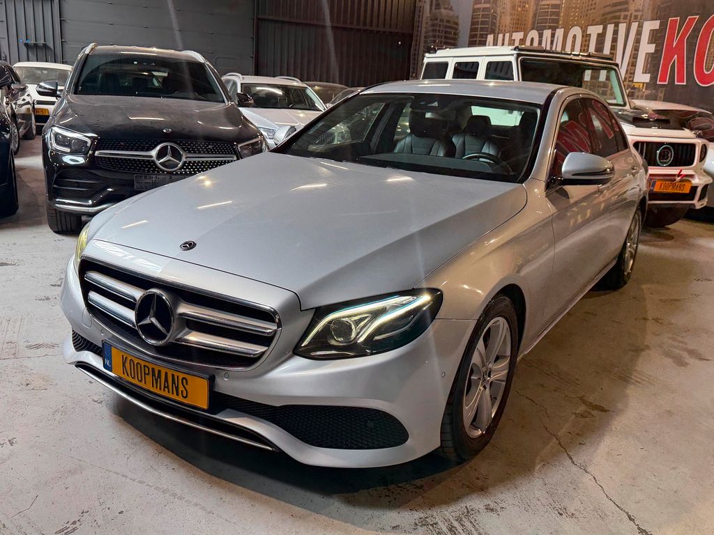 Image of Mercedes-Benz E 200