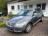 Volkswagen Touareg 3.2 V6 Tiptronic Standard - Volkswagen Touareg aus 2004: V6