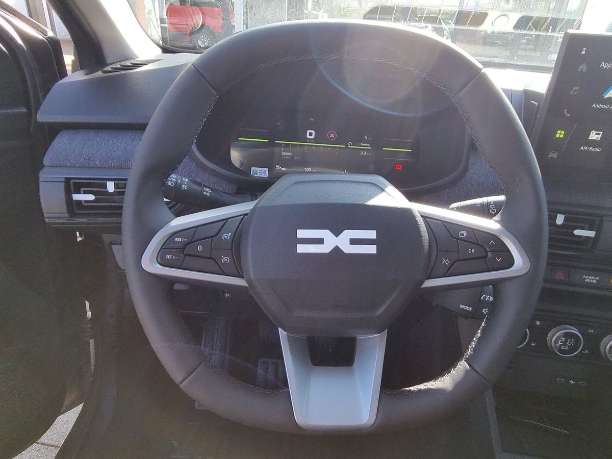 Fahrzeugabbildung Dacia Sandero Journey TCe 100