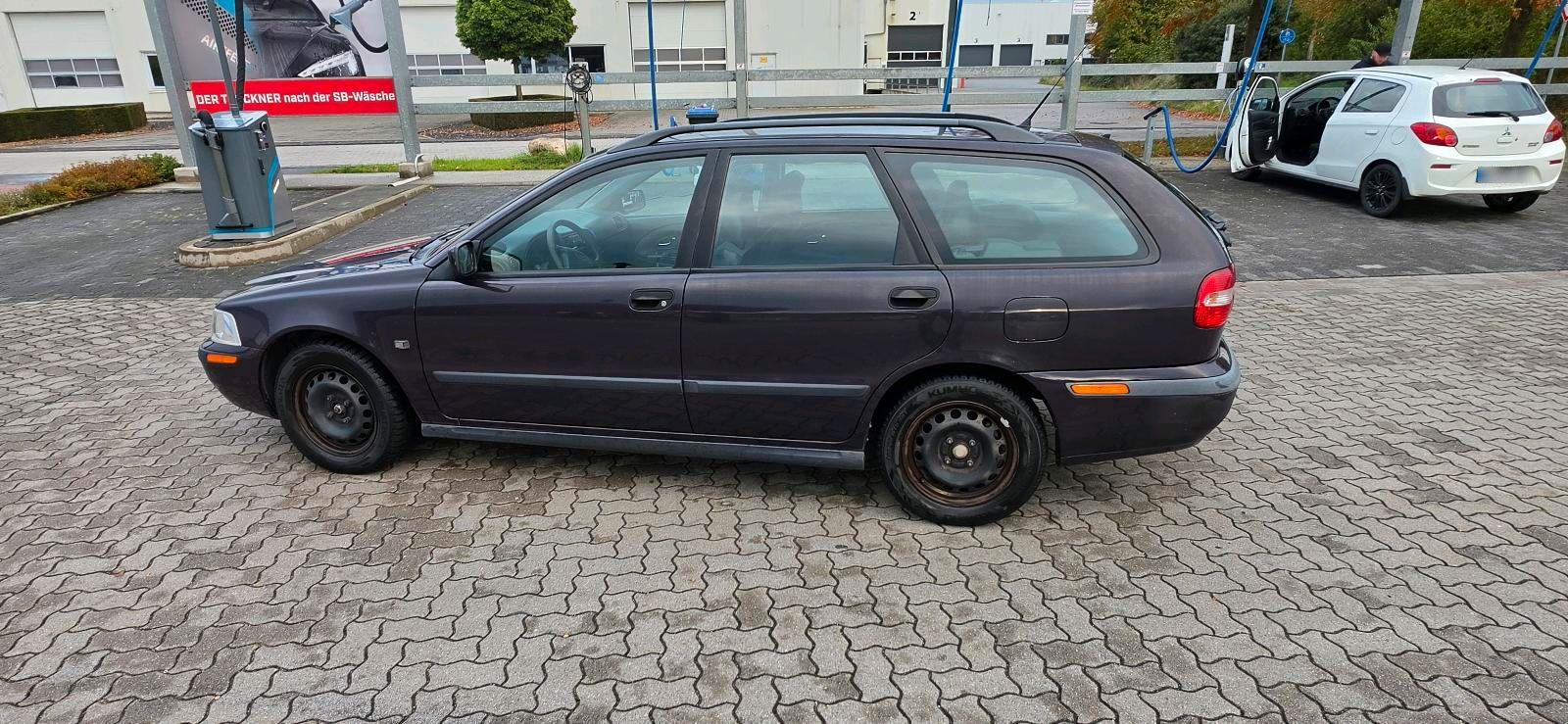 Volvo V40