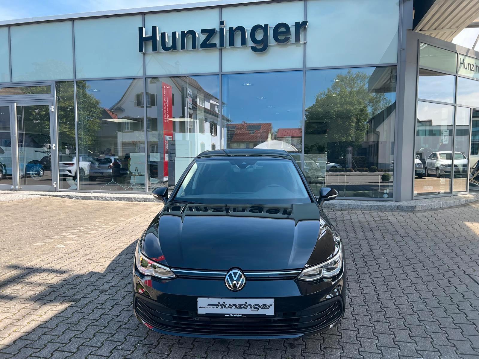 Volkswagen Golf VIII  TSI 96kW 6-Gang