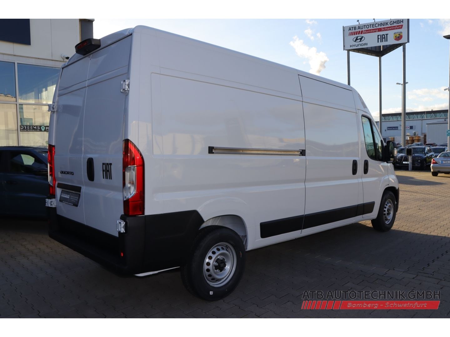 Fahrzeugabbildung Fiat Ducato serie-2 L3H2 Hochdach 2.2l Multijet3 8-AT