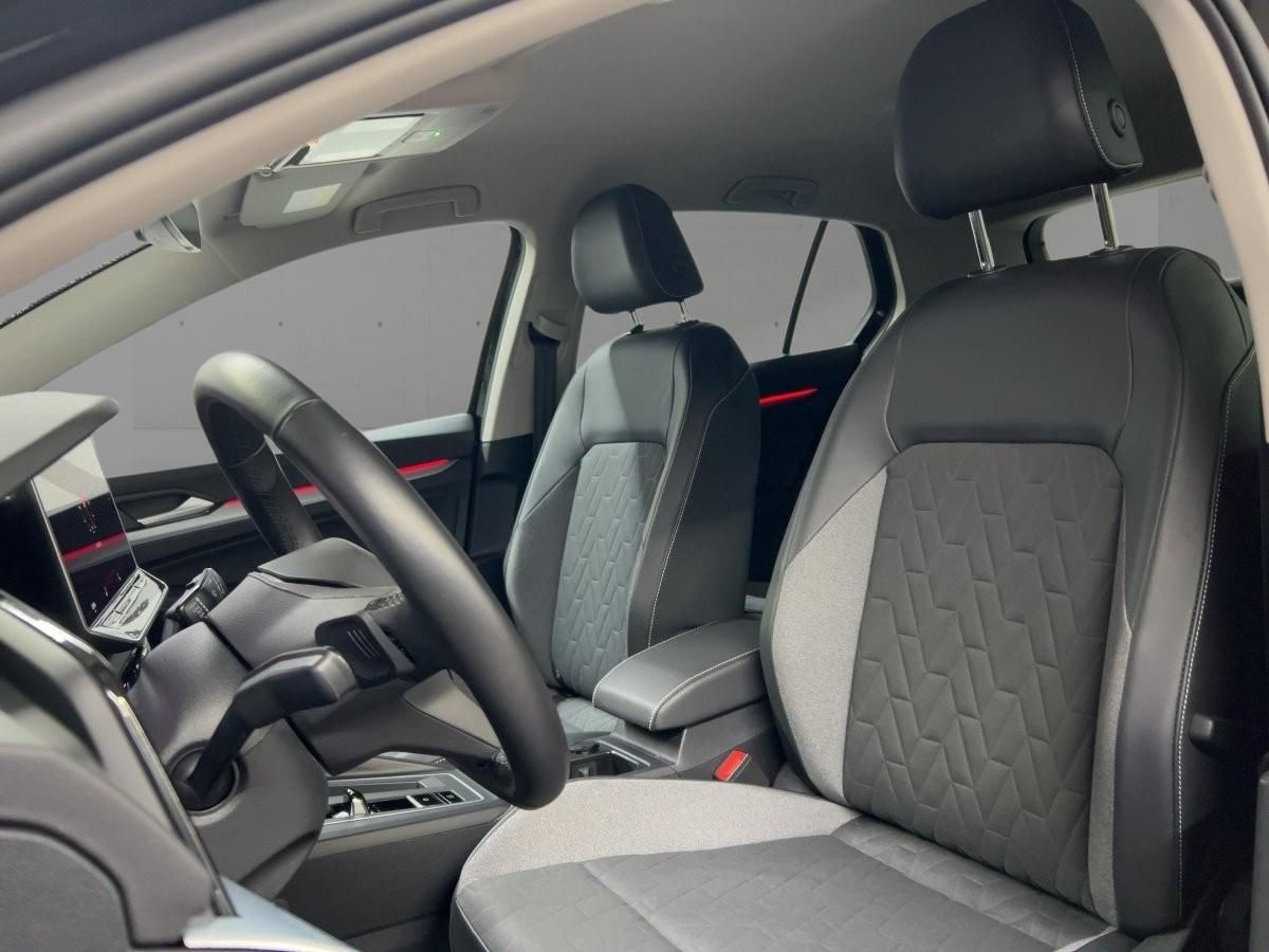 Volkswagen Golf - Bild 5