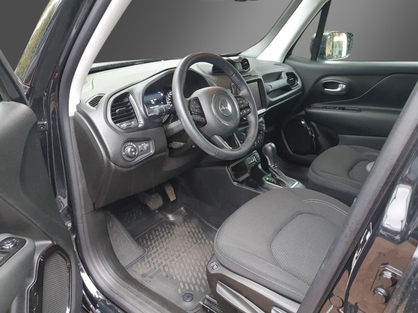 Fahrzeugabbildung Jeep Renegade Limited FWD 1.3 T-GDI - Night Edition -