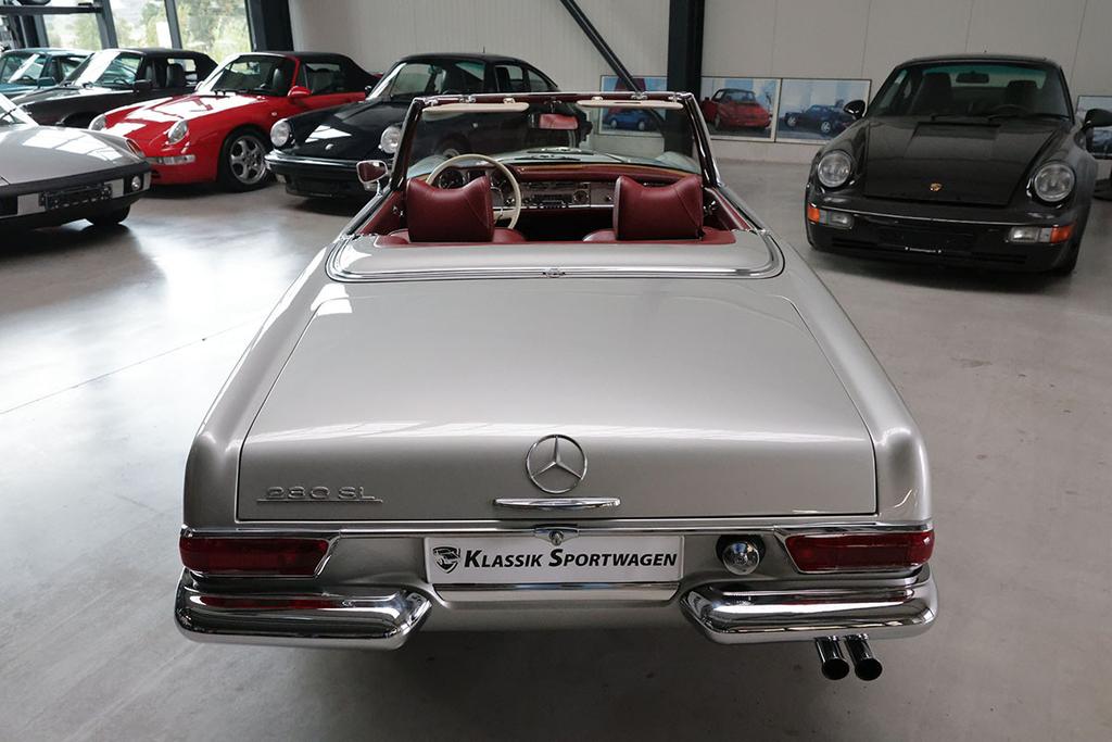Mercedes-Benz SL 230
