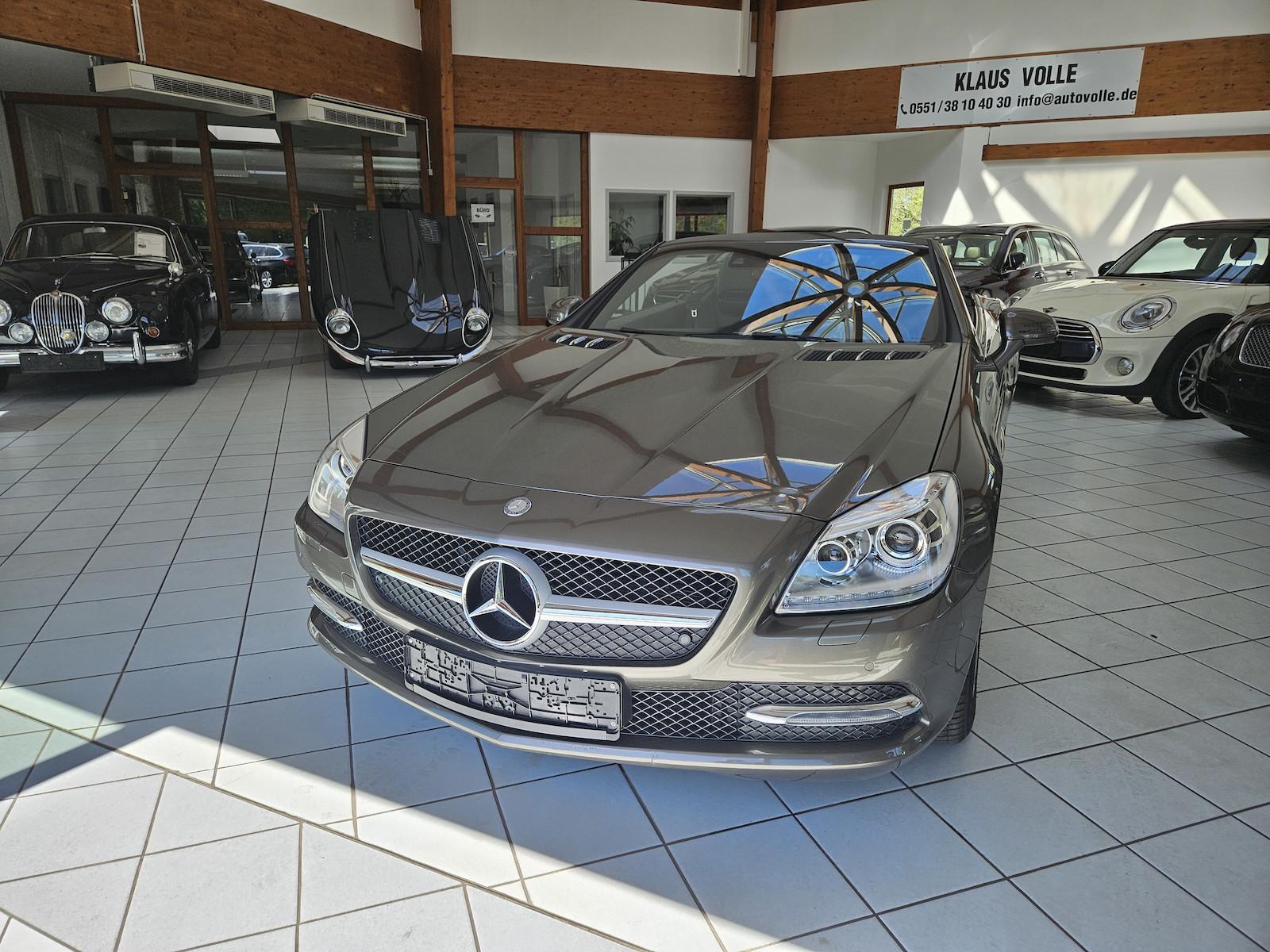 Mercedes-Benz SLK 250 CDI Xenon Leder Navi Airscarf Pano SHZ