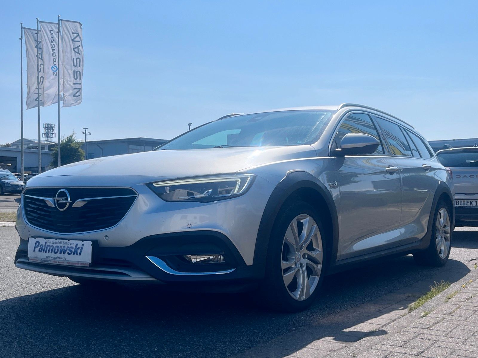 Fahrzeugabbildung Opel Insignia Sports Tourer Country 4x4 - LED, Kamera