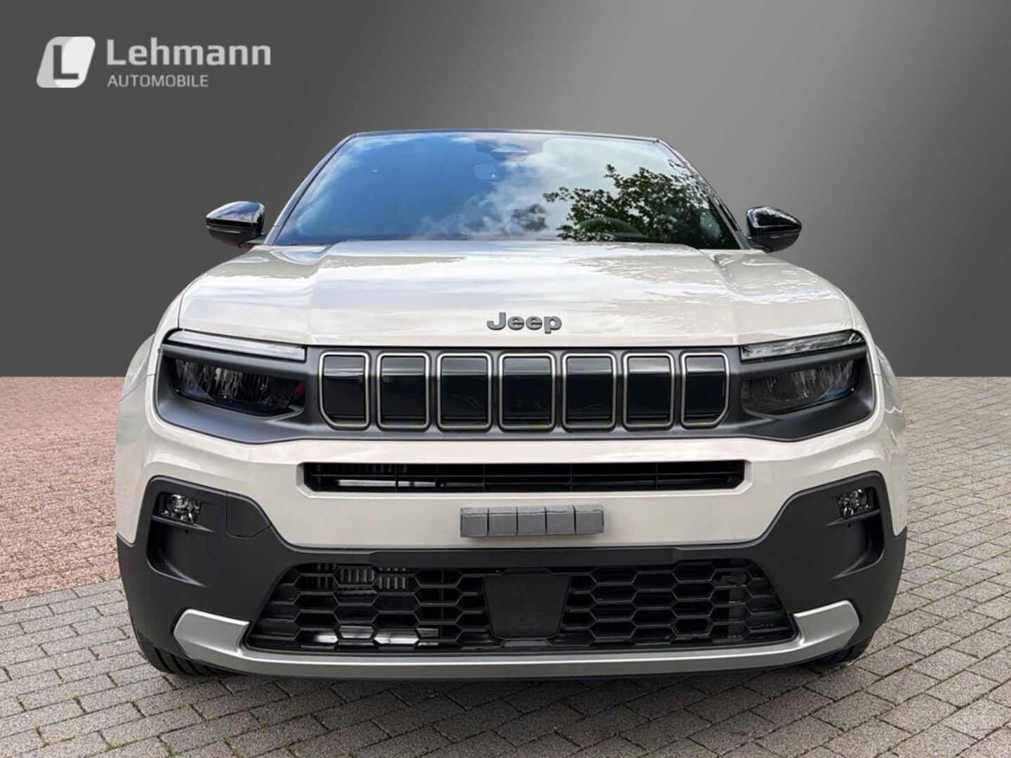 Fahrzeugabbildung Jeep Avenger Black Edition 1.2 MHEV -Panoramadach-MY2