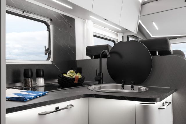 Etrusco I 7400 SBC DSG Lithium Solar Iconic Pack