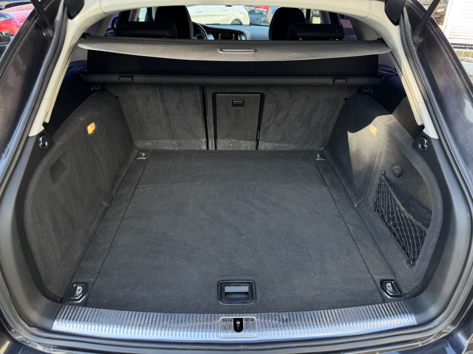 Fahrzeugabbildung Audi A4 Avant Ambition quattro*8Fach Alu*LED*Xenon