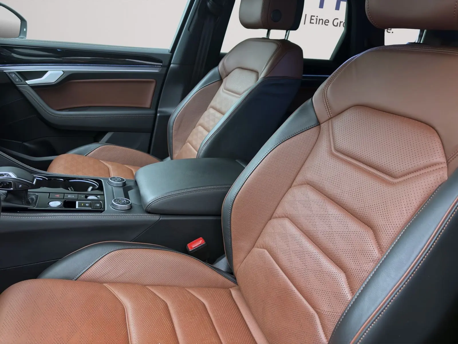 Volkswagen Touareg 3.0 TDI Tiptronic 4M R-LINE LUFT STDHZG 