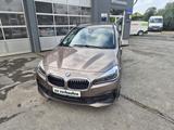 BMW 216 Gran Tourer 216 i Sport Line Garantie - mit Benzin-Antrieb: Beige, mit Klimaautomatik, Garantie