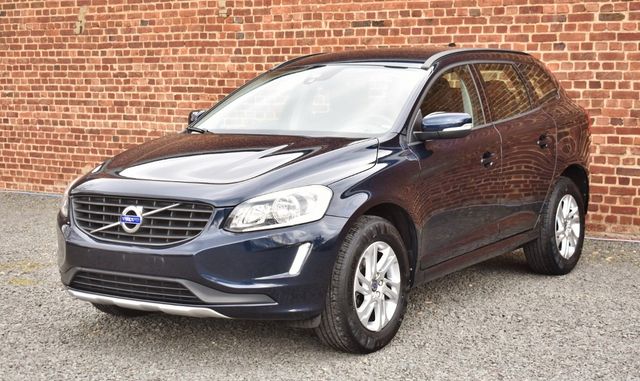 Volvo XC60 D3 1HAND LED NAVIGATION TEMPOMA SCHECKHEFT