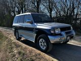 Mitsubishi pajero 3500 v6 alcantara - Mitsubishi Pajero: V6 3500