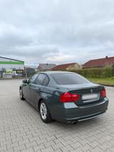 BMW 318 I Limousine Facelift - BMW 3er Reihe aus 2009: Facelift