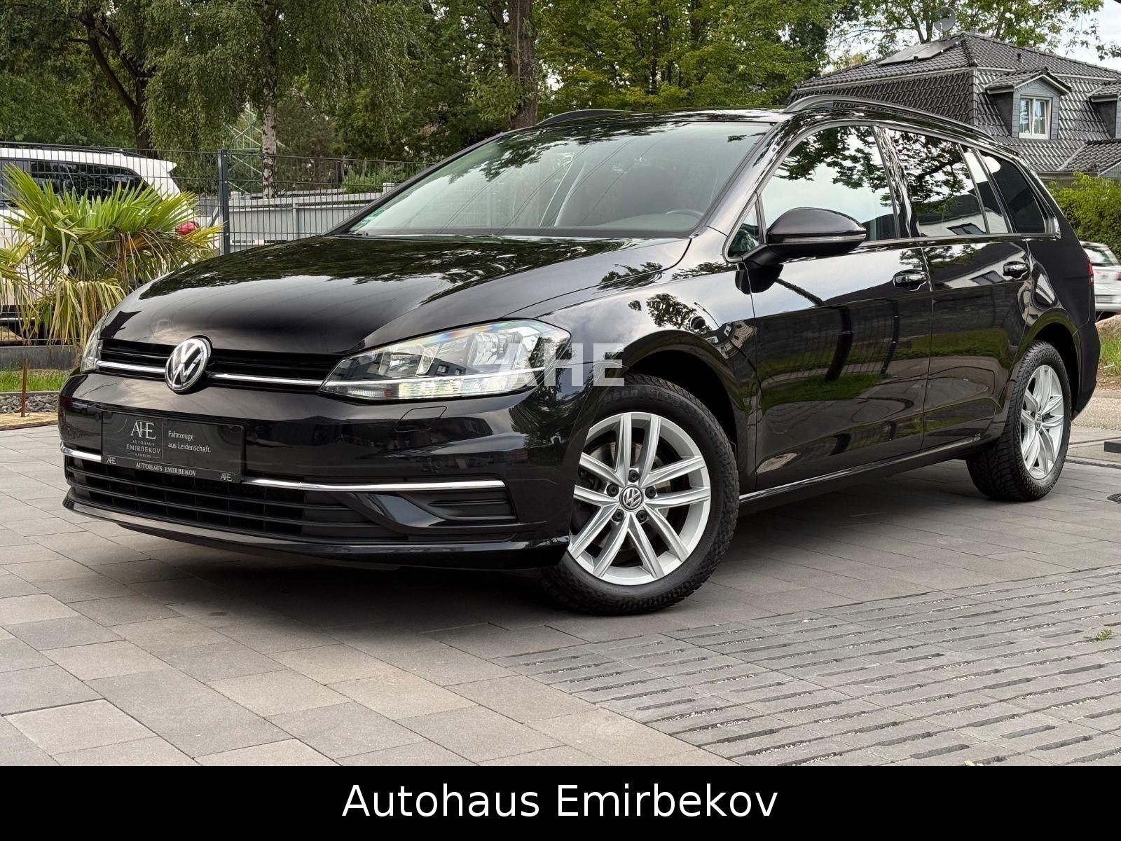 Volkswagen Golf VII Variant Comfortline AHK/PDC/SHZ/S-HEFT!