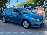 Volkswagen Golf VII Limousine Comfortline*Aut.*Navi*Xenon* - Volkswagen in Berlin
