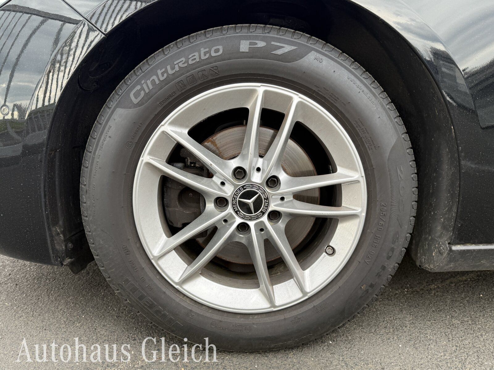 Fahrzeugabbildung Mercedes-Benz B 180 d (EURO 6d-TEMP) Navi/Autom./Klima/Sitzhzg