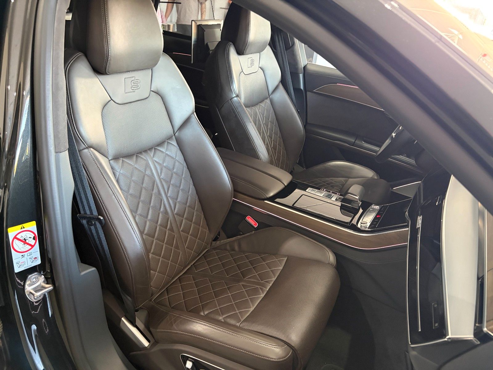 Audi A8 50 TDI Voll TV Matrix B&O-Advanced 4xMassage foto 25