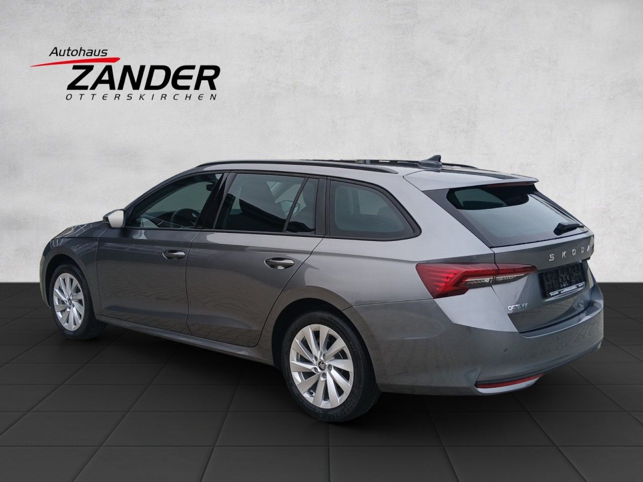 SKODA Octavia Combi 2.0 TDI 110 kW Selection Navi AHK - Bild 5