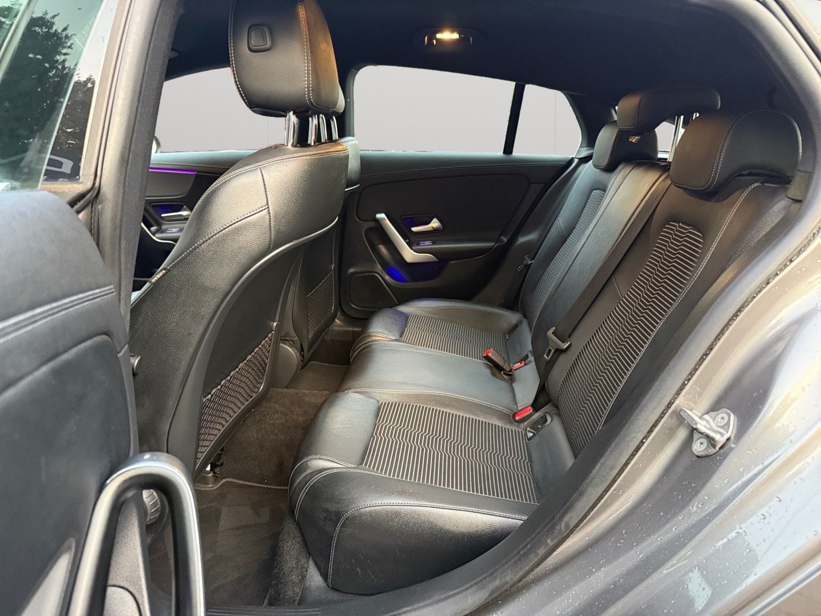 Fahrzeugabbildung Mercedes-Benz CLA 180 Shooting Brake/Allwetter/LED/Garantie